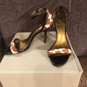 Adorable Linea Paolo sandals, size 7M, 3.5” heels.